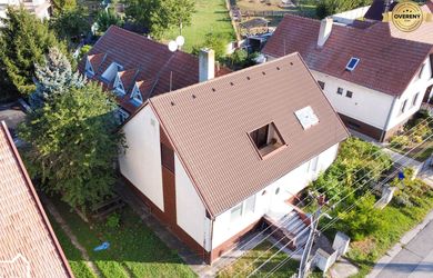 PREDAJ - RODINNÝ DOM S MOŽNÝM PASÍVNYM PRÍJMOM